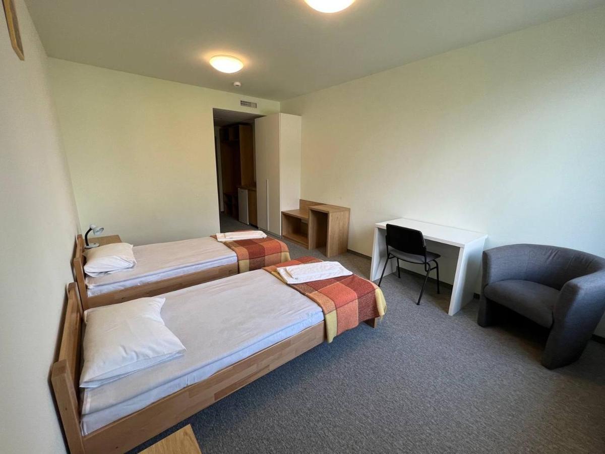 Ucu Inn - Кімнати Для Гостей 利沃夫 外观 照片